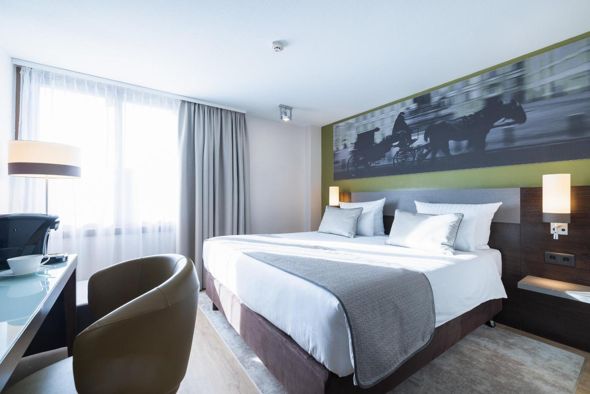 Leonardo Westbahnhof Hotel Wien